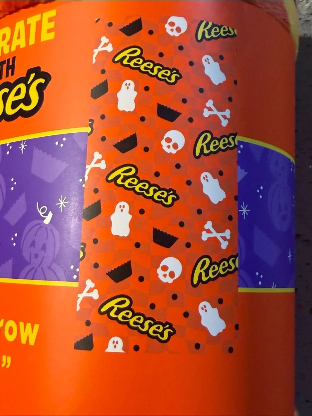 Reese’s Halloween Plush Throw Blanket 50x60